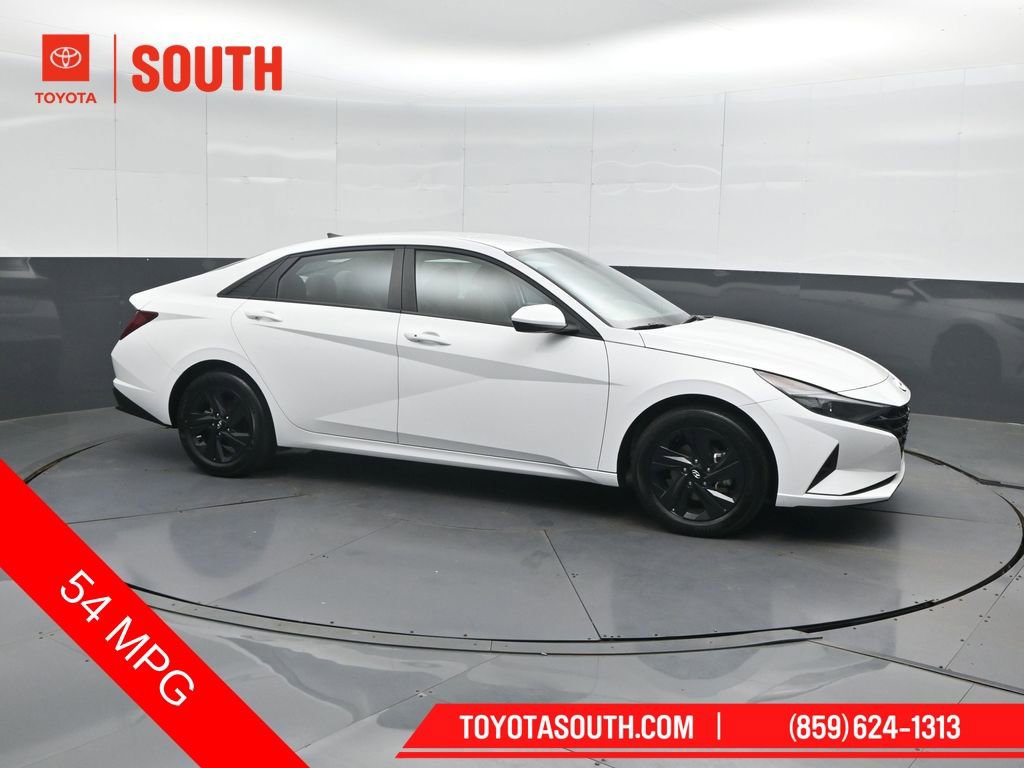 Used 2023 Hyundai Elantra Blue