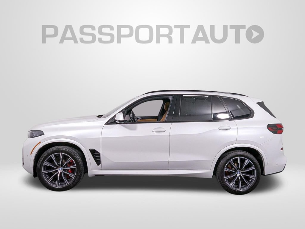 Certified 2024 BMW X5 xDrive40i w/ M Sport Package AWD/4WD image 2