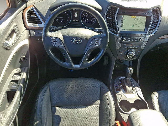 Used 2017 Hyundai Santa Fe Limited AWD/4WD image 12