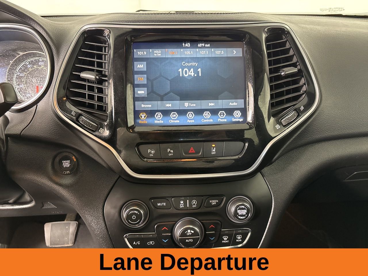 Used 2021 Jeep Cherokee Limited image 17