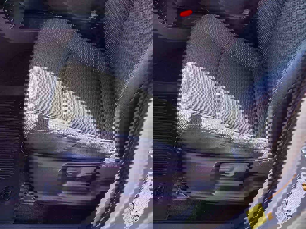 Used 2023 Toyota bZ4X XLE w/ Weather Package image 21