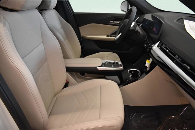 Used 2025 BMW X1 xDrive28i w/ Convenience Package image 15