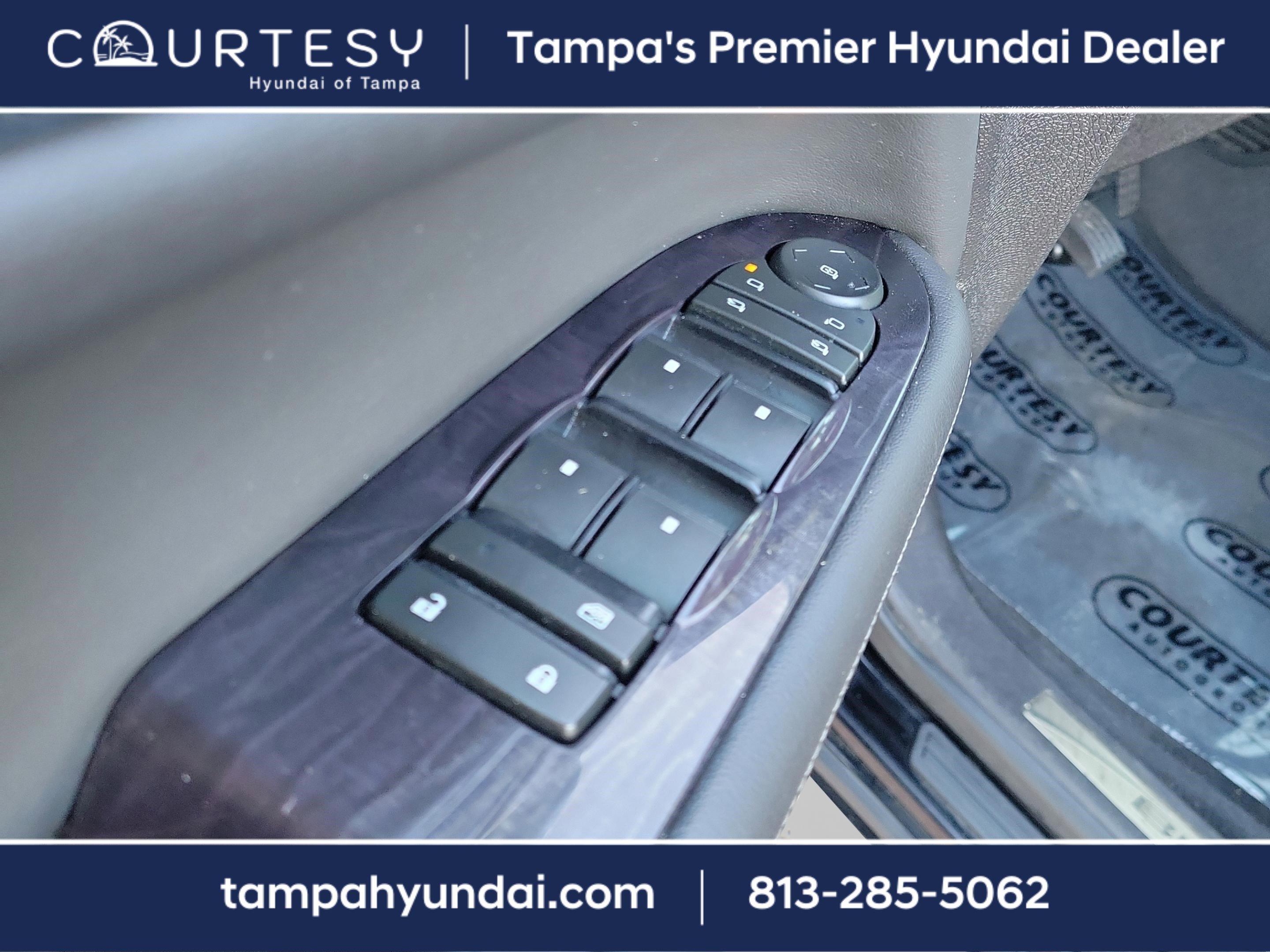 Used 2017 Buick Enclave Premium w/ Experience Buick Package image 21