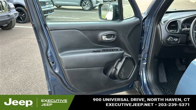 Certified 2022 Jeep Renegade Altitude w/ Convenience Group image 8