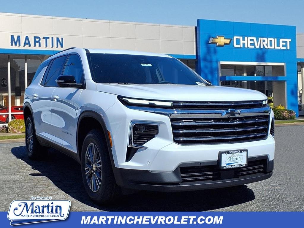 New 2026 Chevrolet Traverse LT w/ Enhanced Driving Package