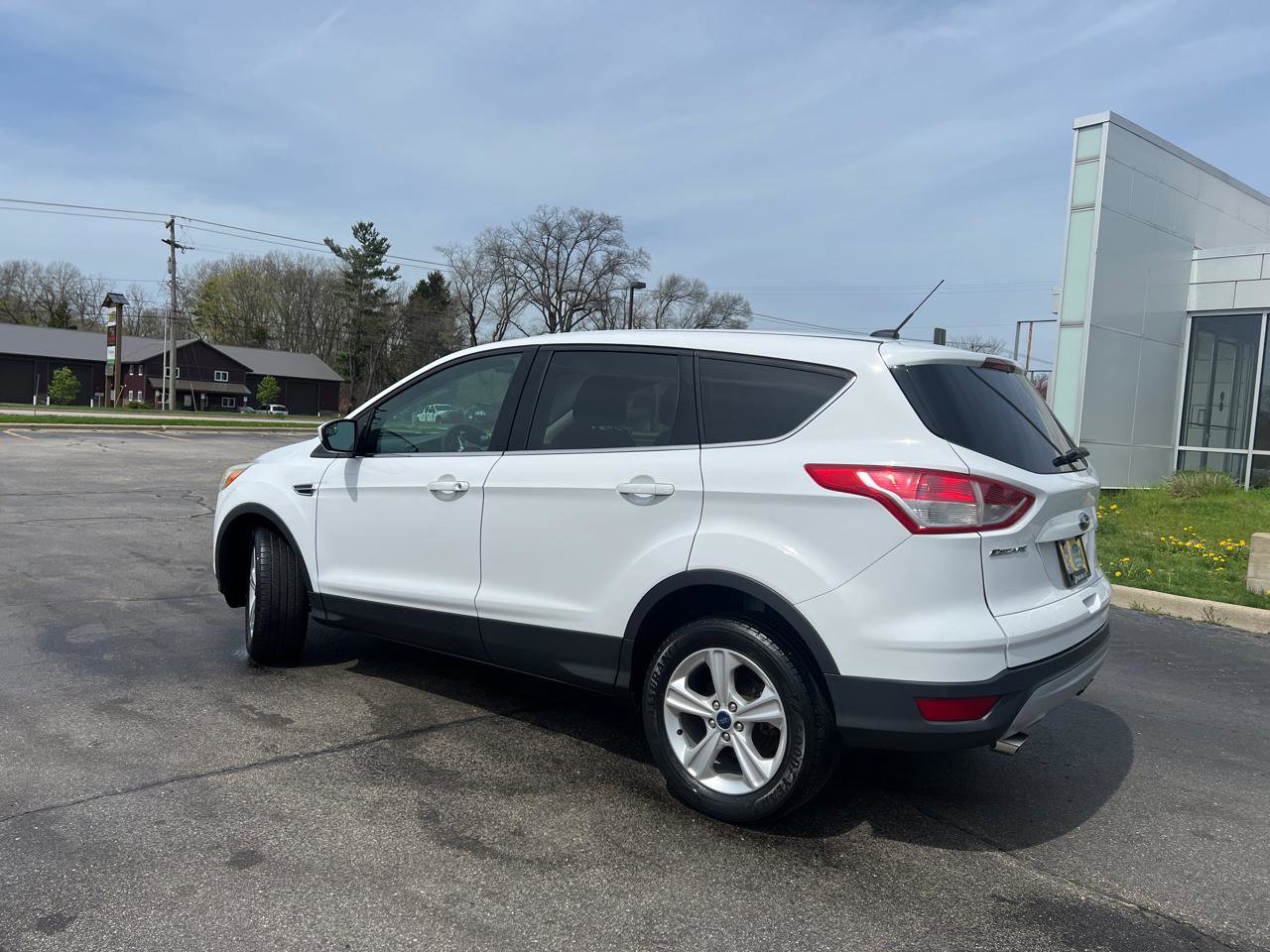 Used 2014 Ford Escape SE image 4