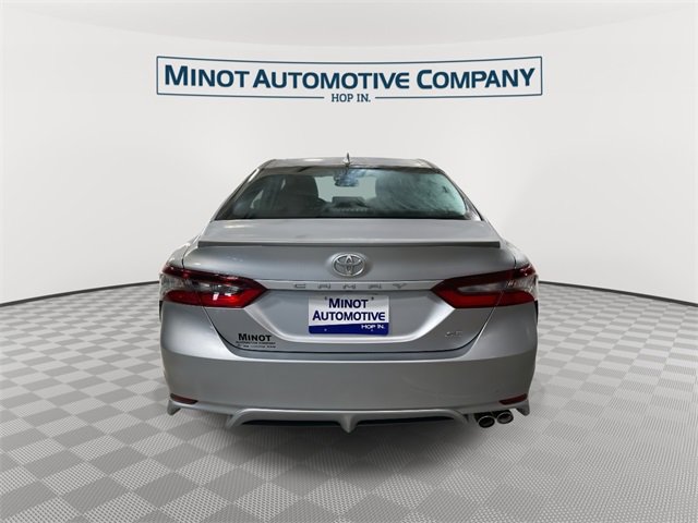Used 2023 Toyota Camry SE image 7