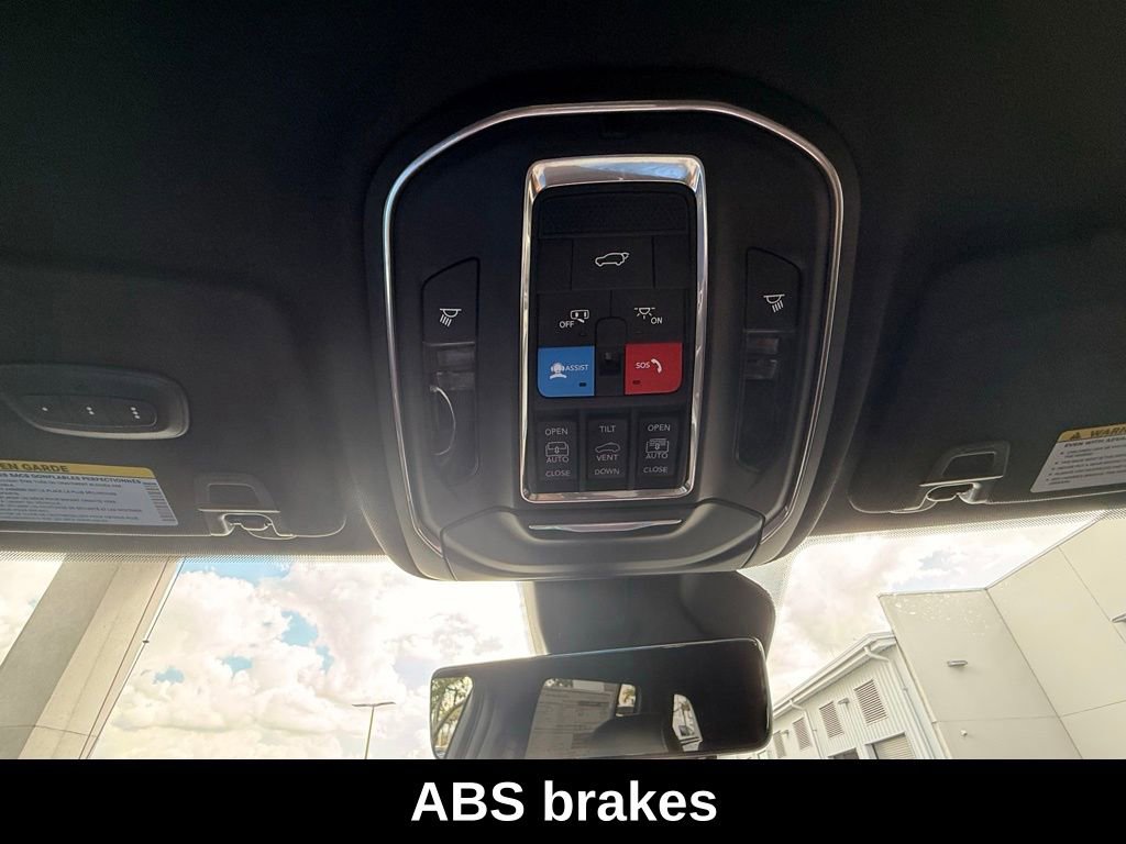 New 2026 Jeep Grand Cherokee Limited Reserve image 11