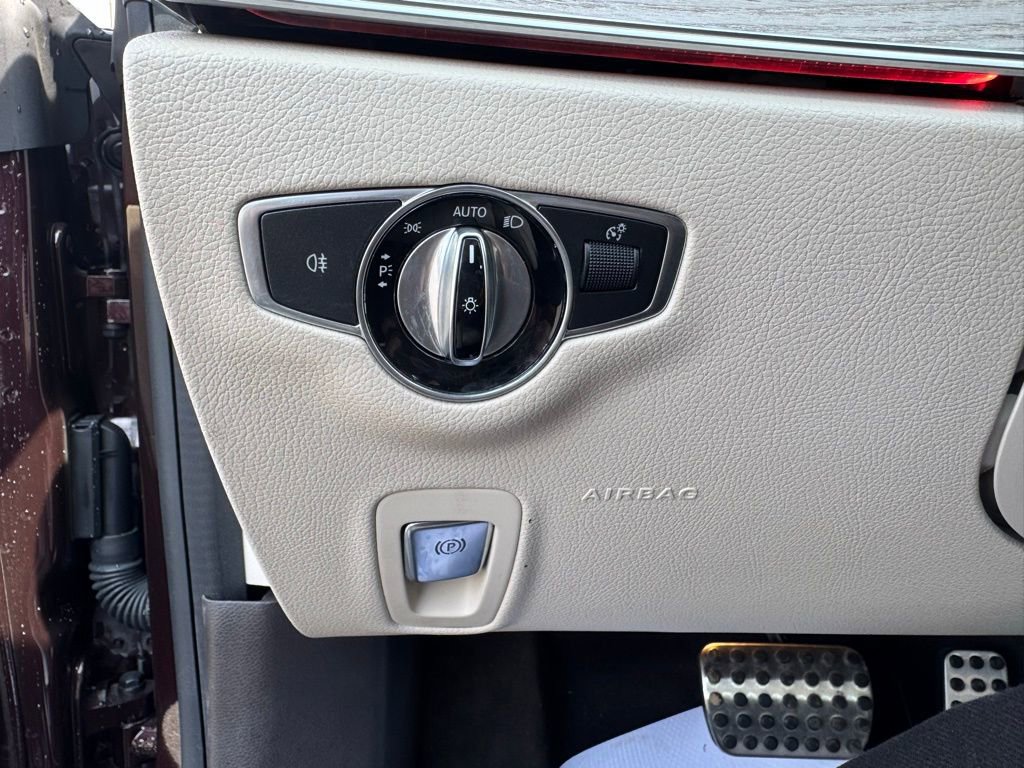 Used 2019 Mercedes-Benz E 450 Coupe w/ AMG Line Package image 16