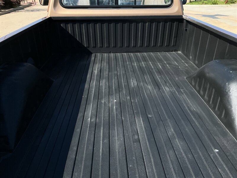 Used 1991 Dodge D/W Truck 350 AWD/4WD image 18