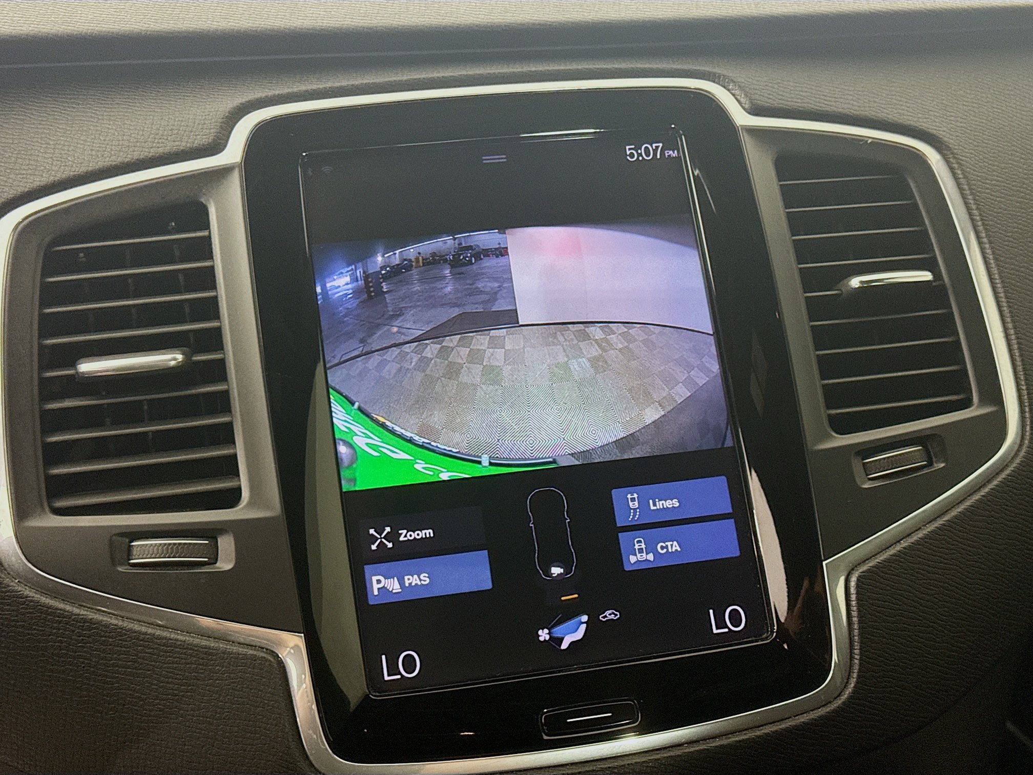 Used 2019 Volvo XC90 T5 Momentum w/ Protection Package Premier FWD image 19