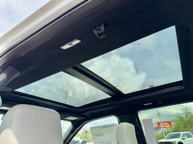 New 2025 Ford F150 Lightning Platinum image 34