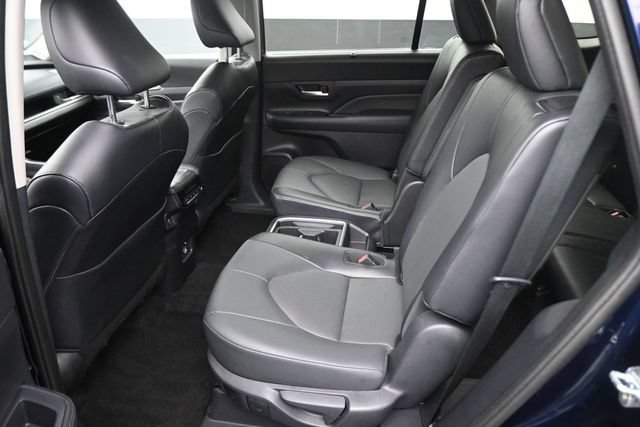 Used 2025 Toyota Grand Highlander AWD image 20