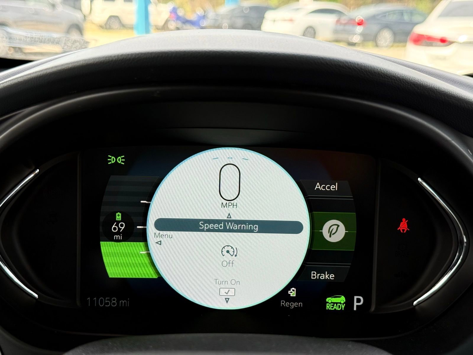 Used 2018 Chevrolet Bolt LT FWD image 33