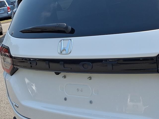 Used 2025 Honda Pilot Touring image 36