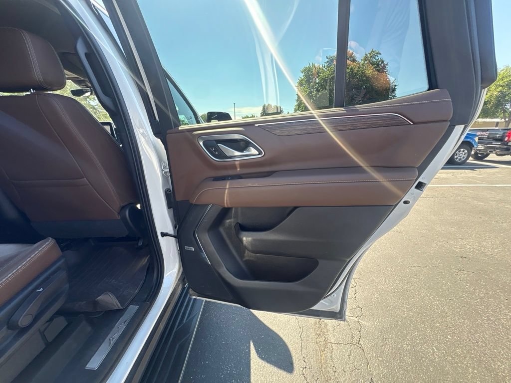 Used 2021 Chevrolet Tahoe High Country AWD/4WD image 26