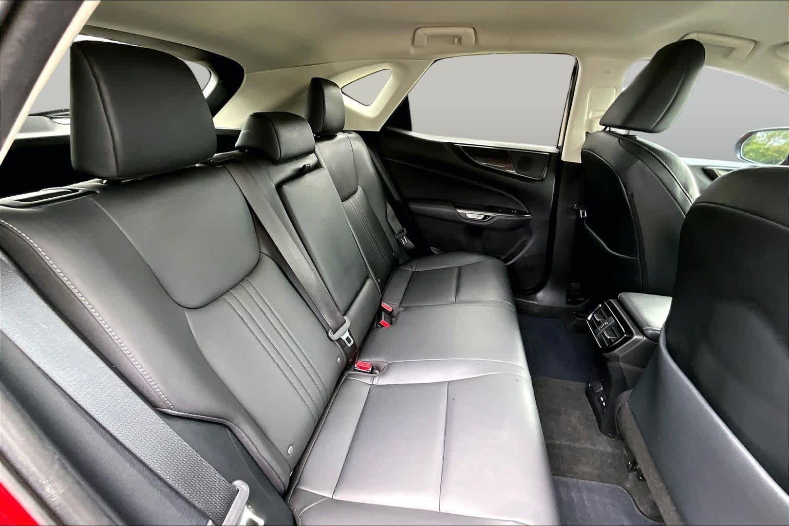 Used 2024 Lexus NX 250 FWD w/ Towing Package (2000 Lbs) image 20