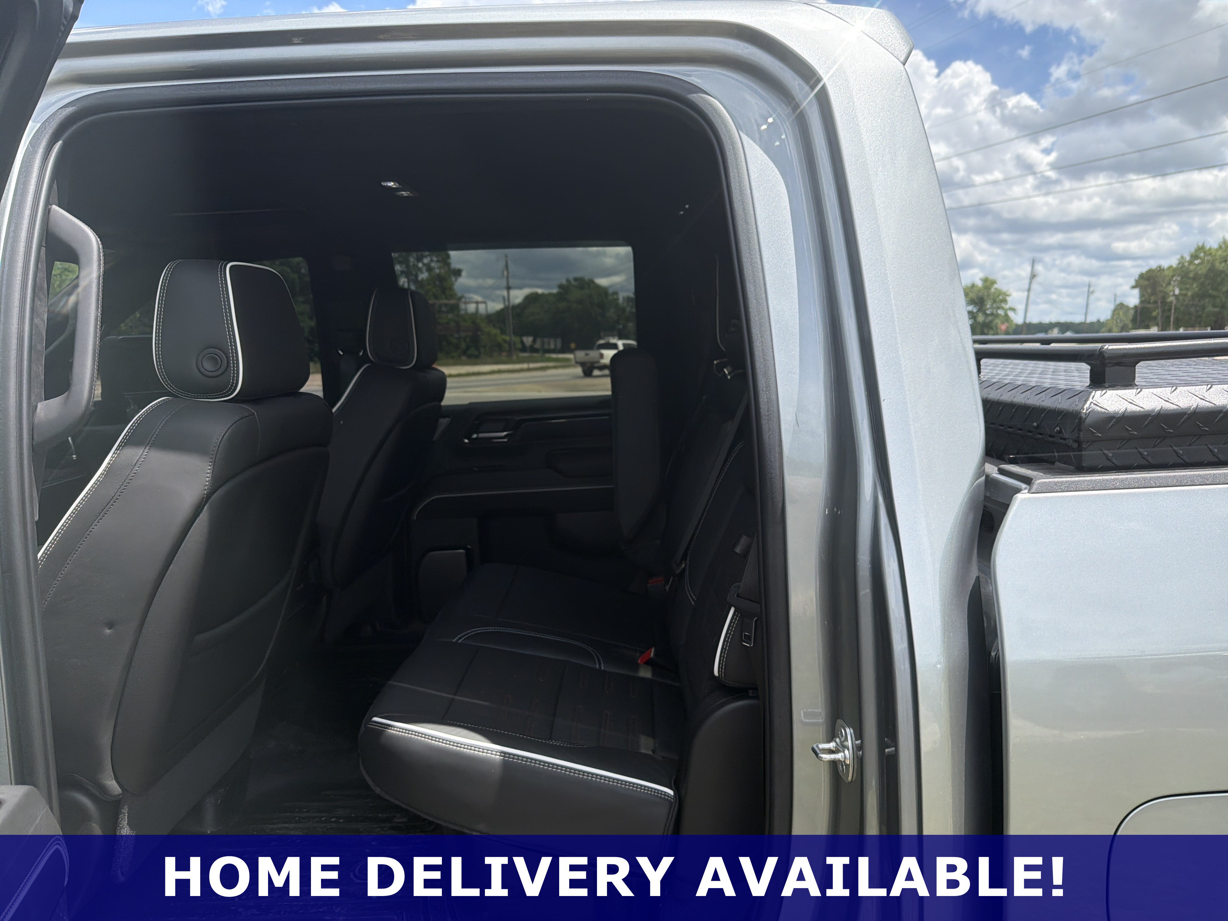 Used 2025 GMC Sierra 2500 AT4X AWD/4WD image 12