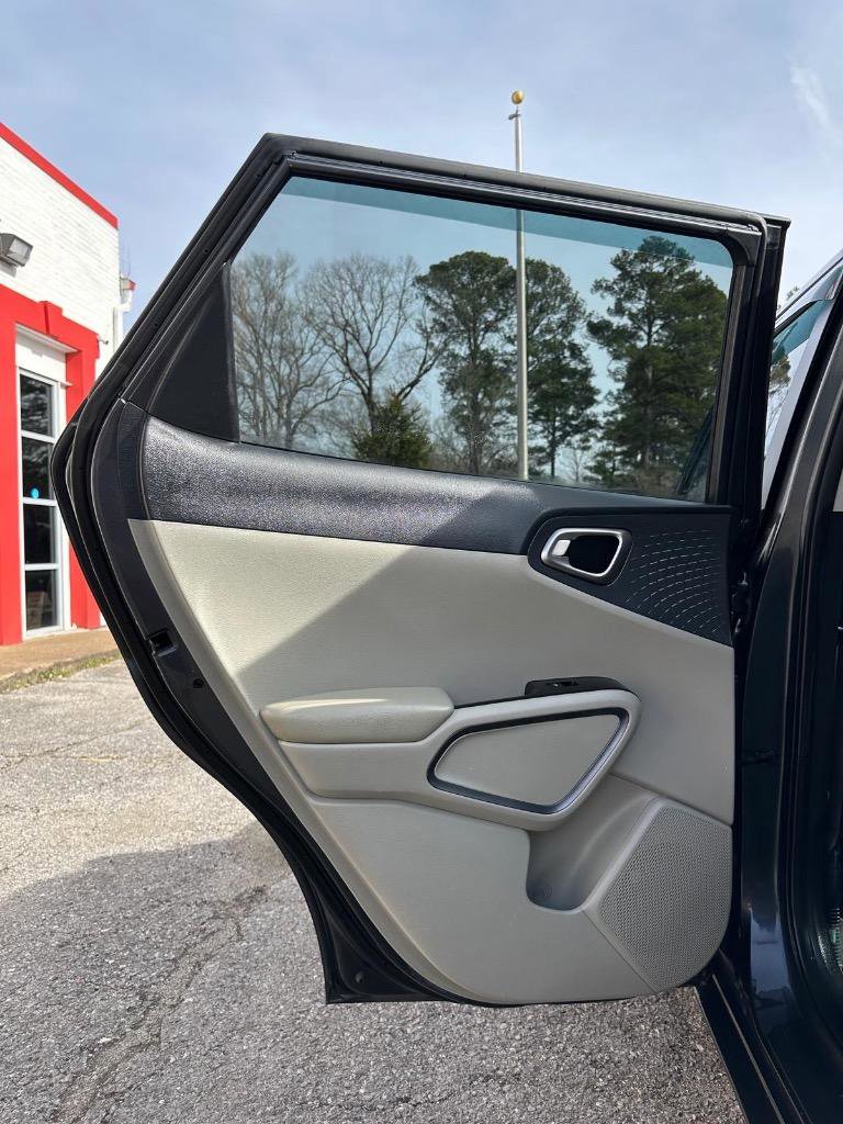 Used 2021 Kia Soul EX FWD image 14