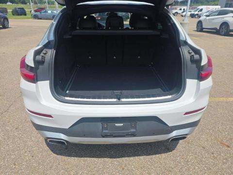 Used 2022 BMW X4 xDrive30i w/ Premium Package AWD/4WD image 10