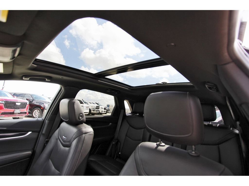 Used 2023 Cadillac XT5 Premium Luxury image 28