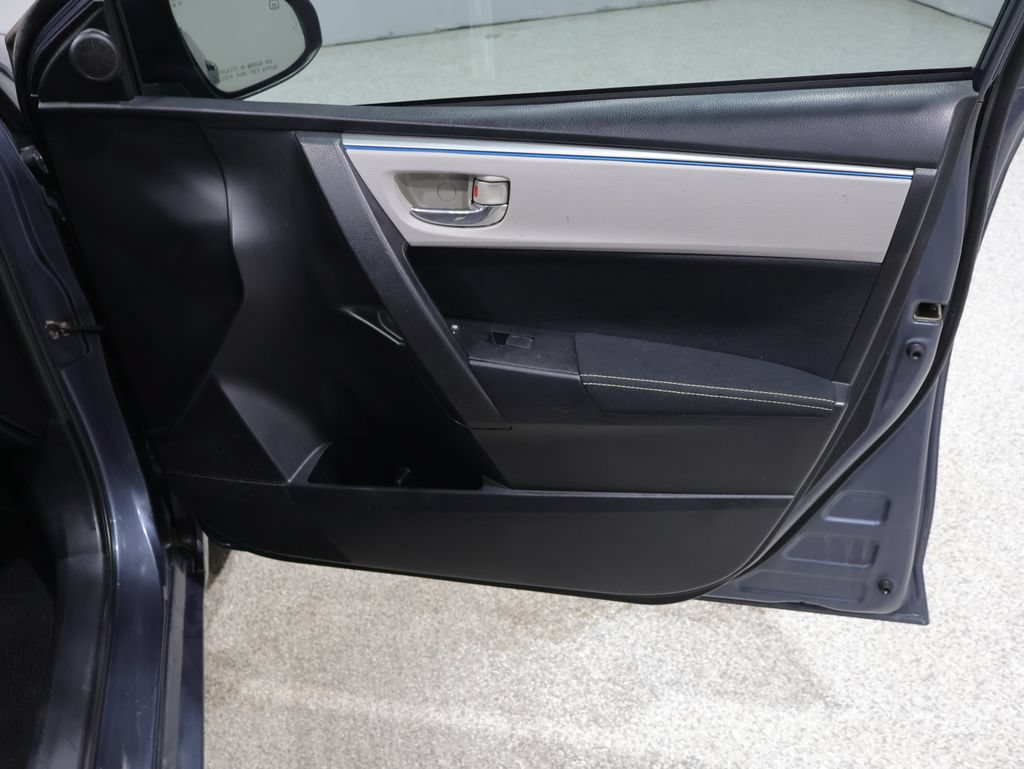 Used 2014 Toyota Corolla LE FWD image 22