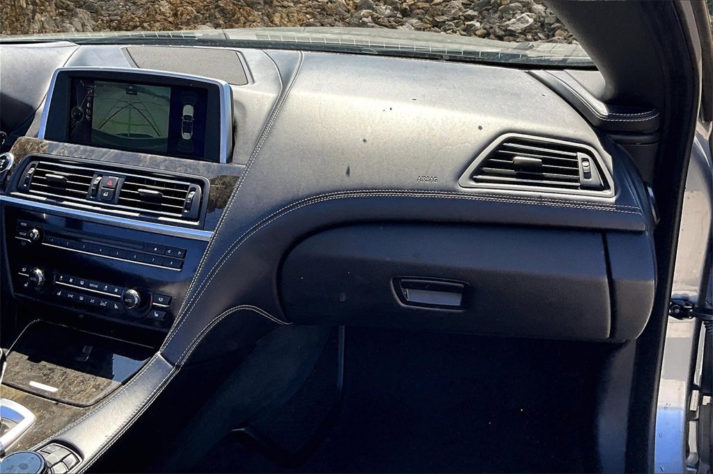 Used 2015 BMW 650i Convertible w/ Executive Package image 16