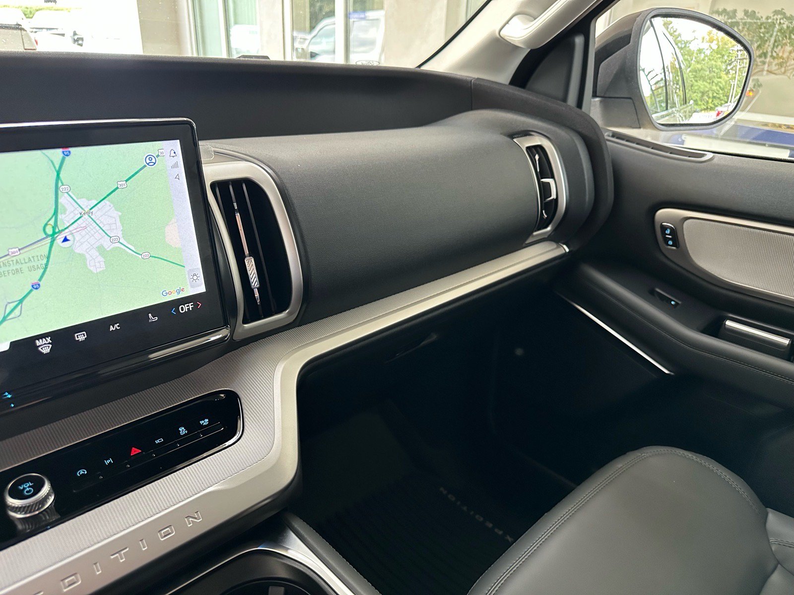 New 2027 Ford Expedition Max Active RWD image 32
