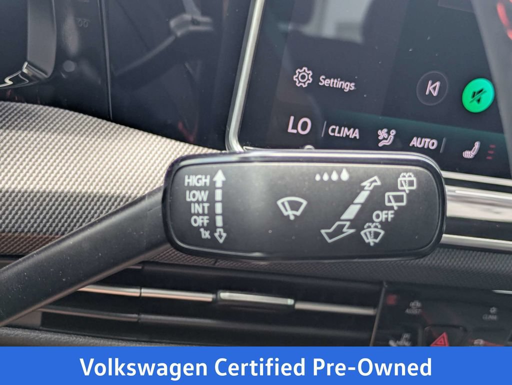 Certified 2026 Volkswagen GTI SE FWD image 30