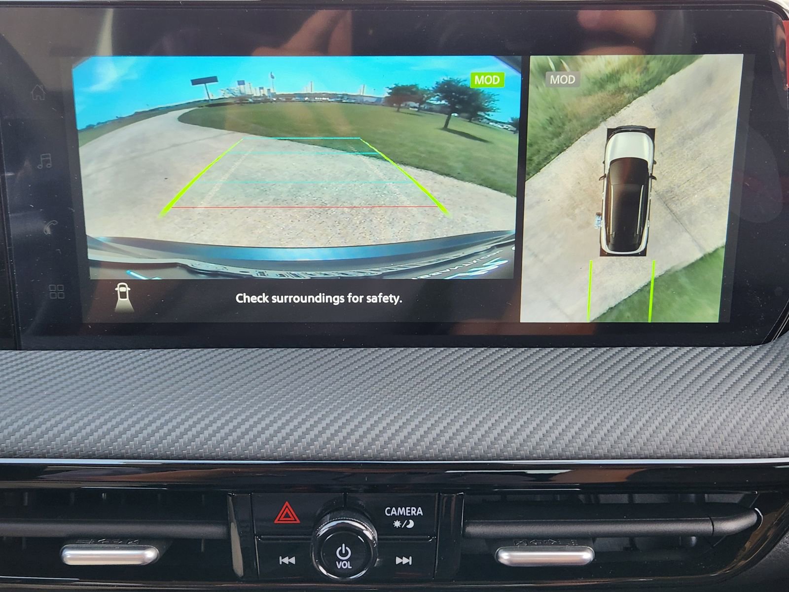 New 2026 Nissan Kicks SR image 17