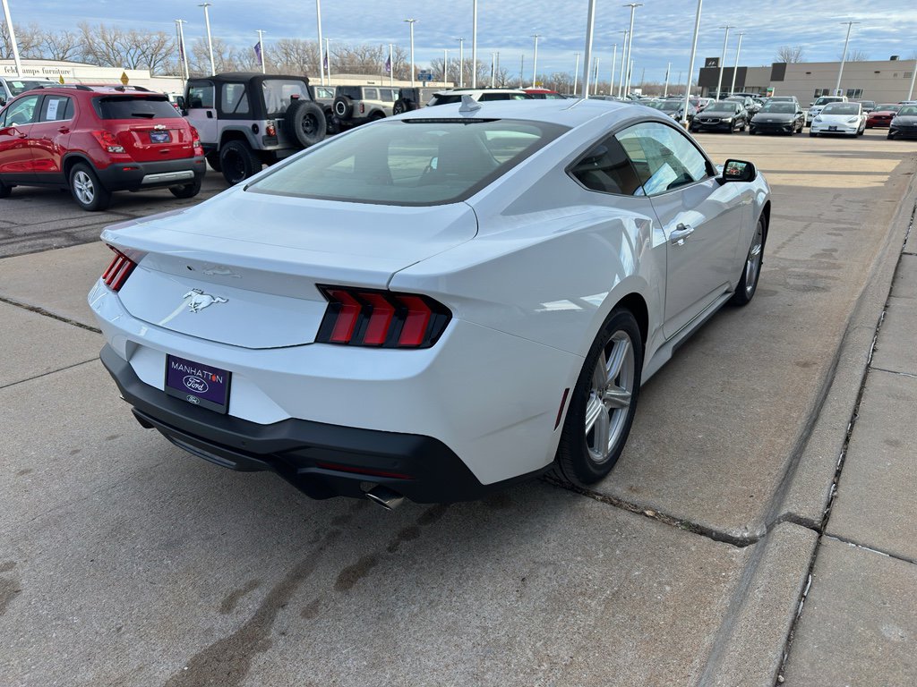 New 2026 Ford Mustang Coupe image 5