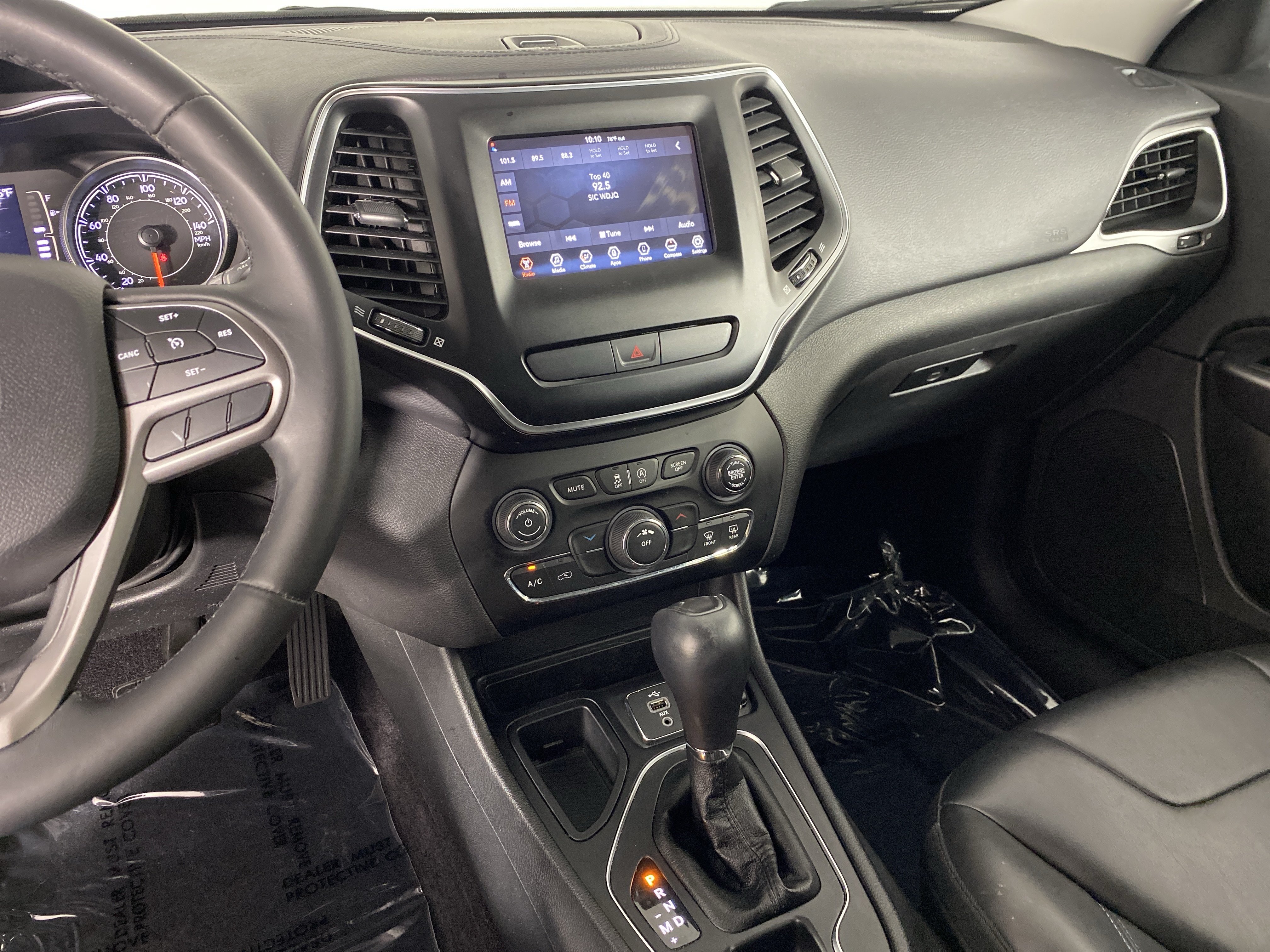 Used 2019 Jeep Cherokee Latitude Plus FWD image 26