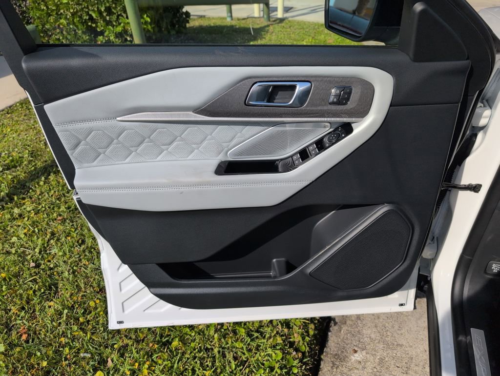 New 2026 Ford Explorer Platinum w/ LUX Leather Package image 30