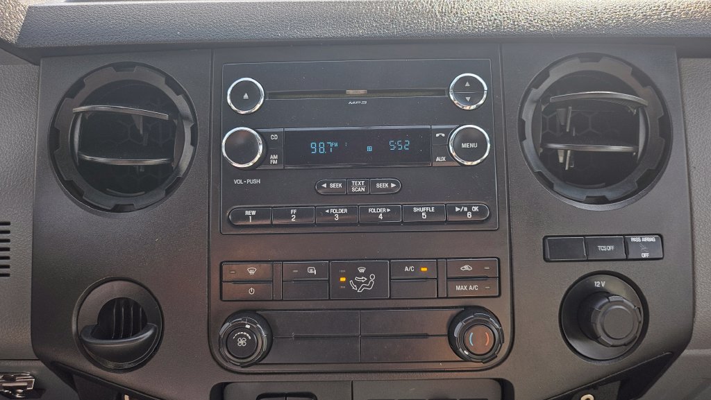 Used 2015 Ford F350 XL w/ Power Equipment Group RWD image 26