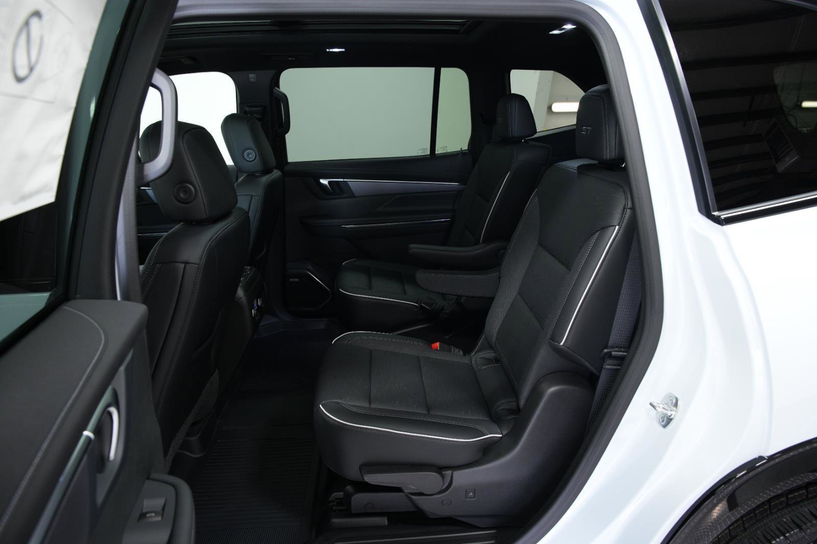 New 2026 Buick Enclave Sport Touring w/ Power Package image 23