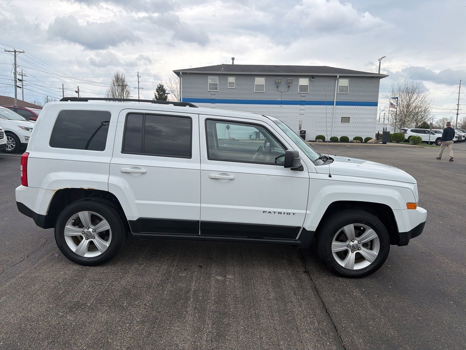 Used 2017 Jeep Patriot Latitude image 6