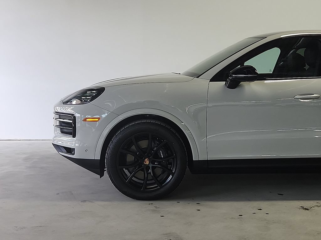 New 2026 Porsche Cayenne Coupe AWD/4WD image 6