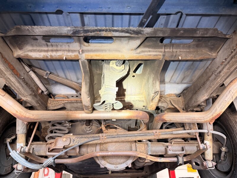 Used 2004 Chevrolet Avalanche 2WD image 47