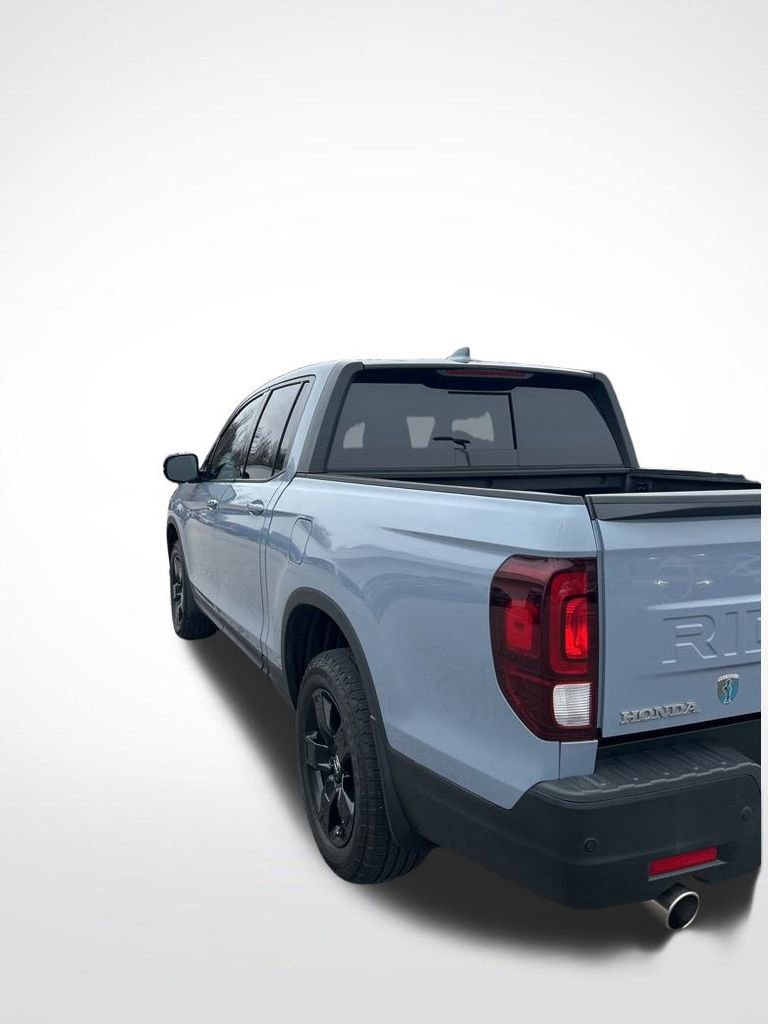Used 2024 Honda Ridgeline Black Edition image 5