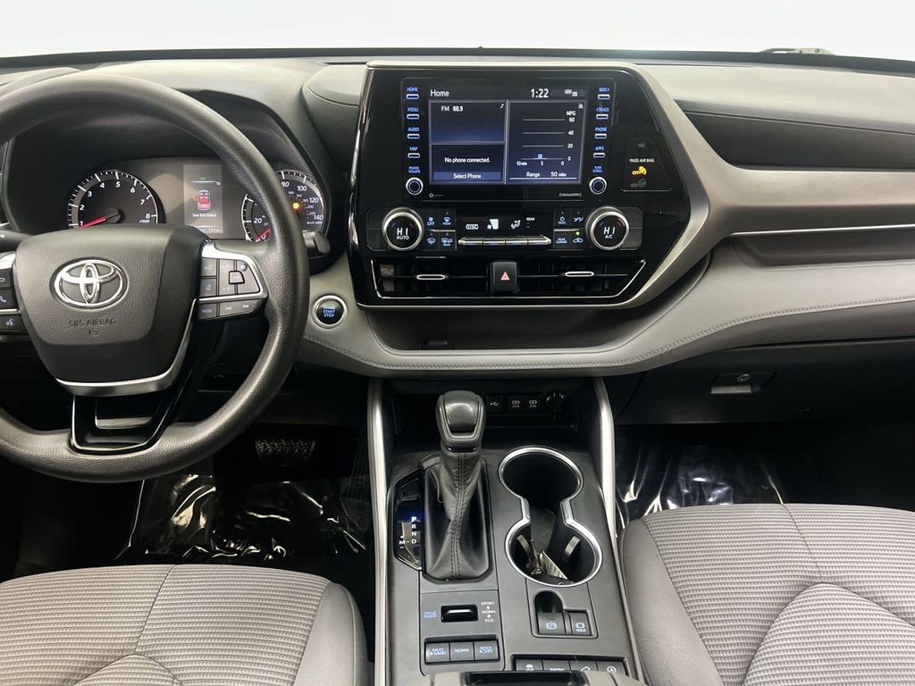Used 2020 Toyota Highlander L image 30