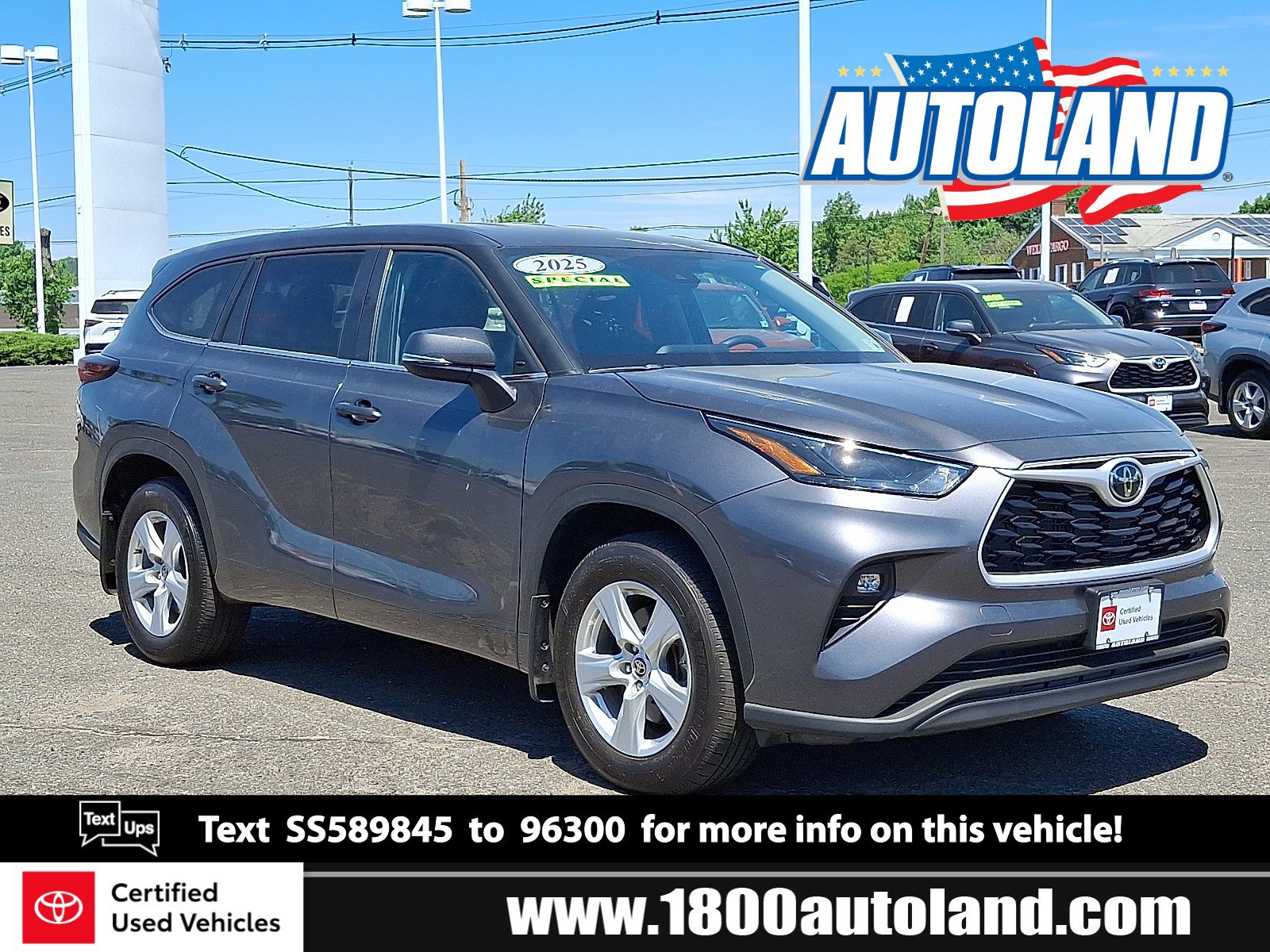 Used 2025 Toyota Highlander LE AWD/4WD video 1