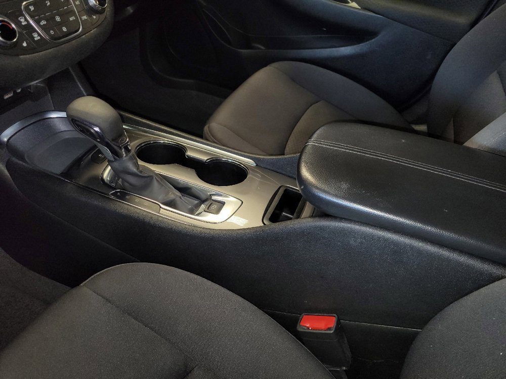 Used 2025 Chevrolet Malibu LT FWD image 26