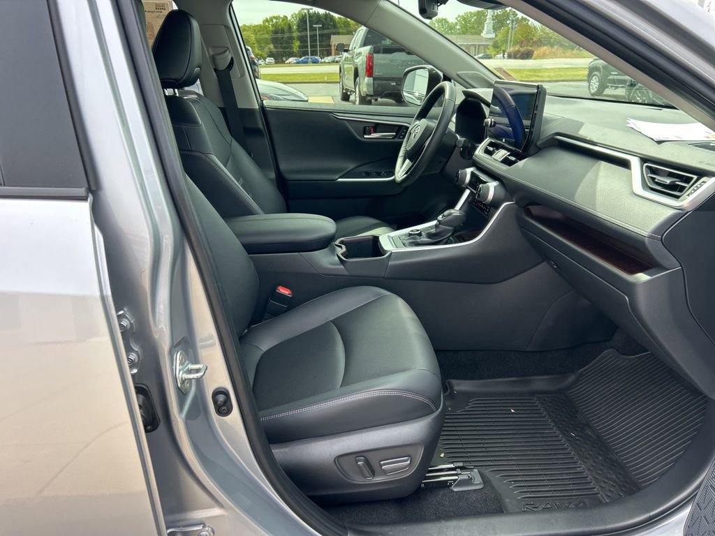 Used 2024 Toyota RAV4 Limited w/ Advanced Technology Package image 23