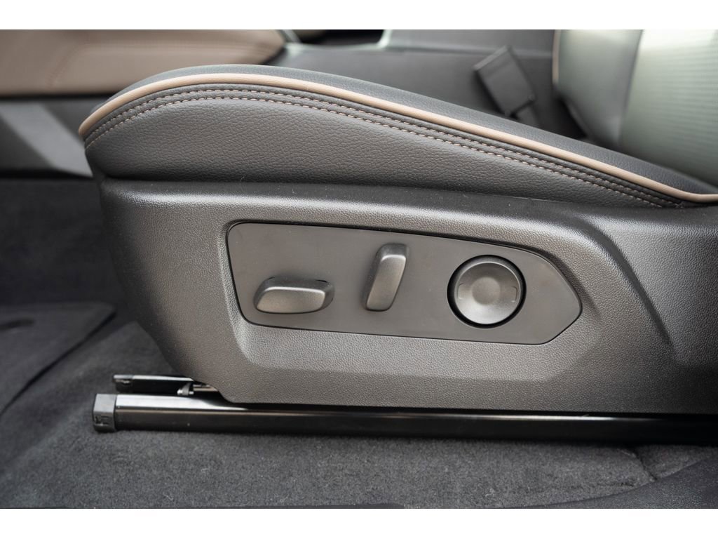 New 2026 GMC Canyon Denali AWD/4WD image 15