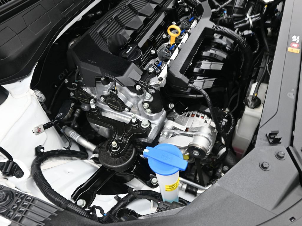 Certified 2025 Hyundai Venue SE image 23