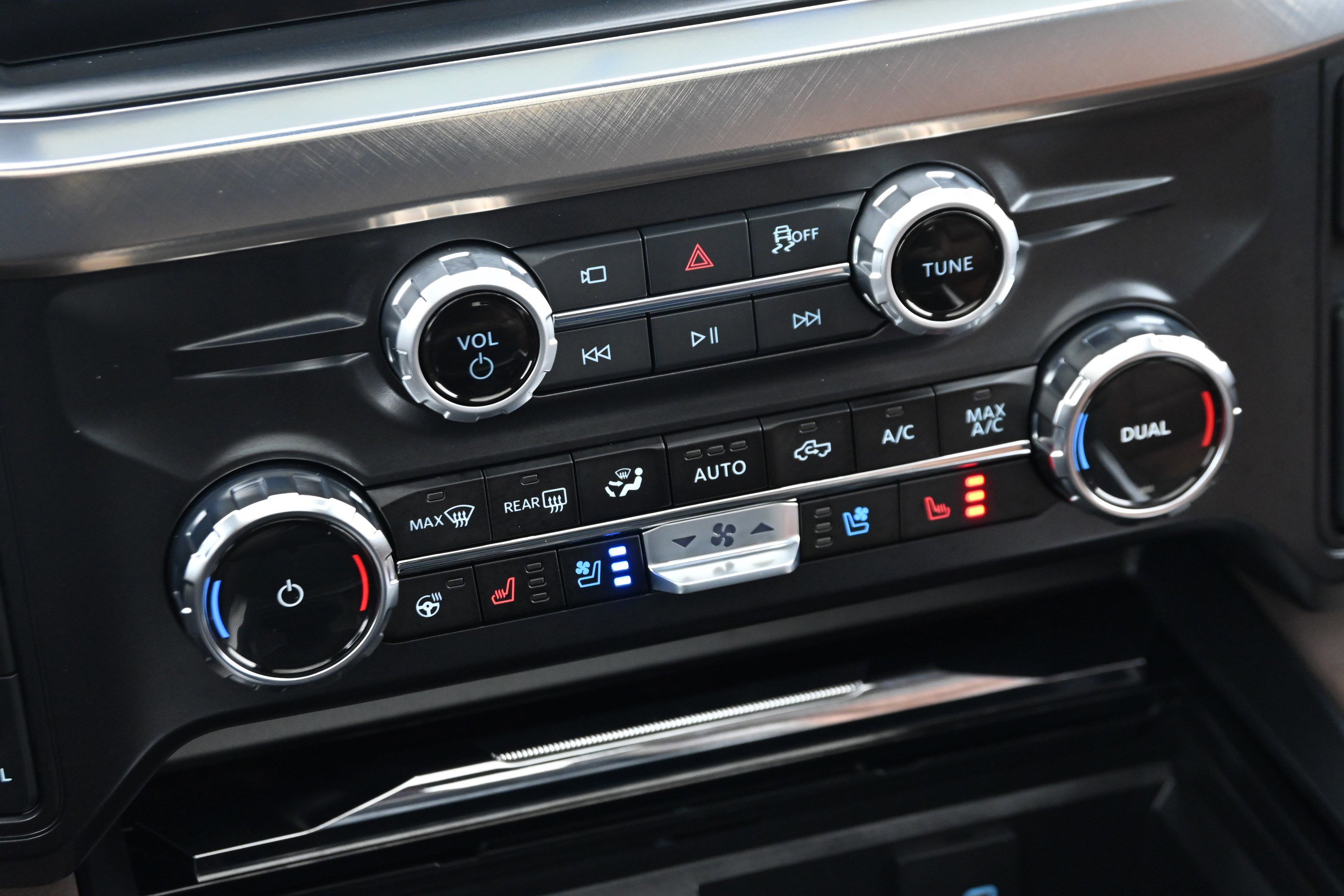 Used 2026 Ford F350 King Ranch w/ Chrome Package AWD/4WD image 19