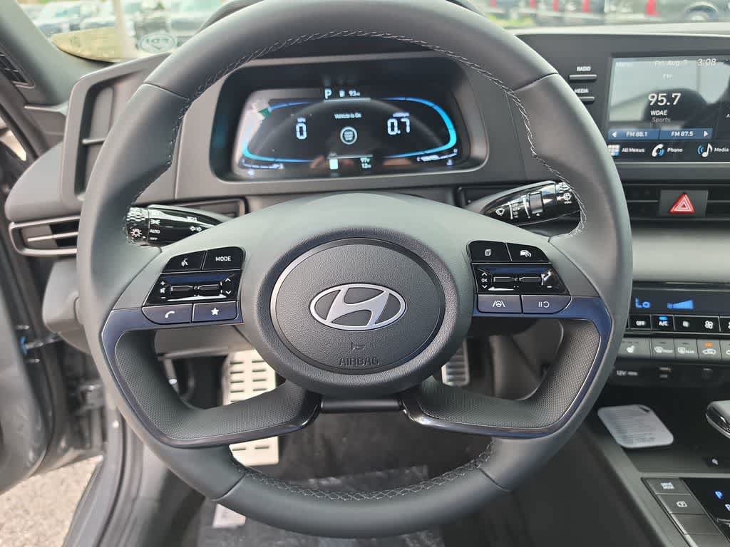 New 2026 Hyundai Elantra SEL Sport FWD image 24