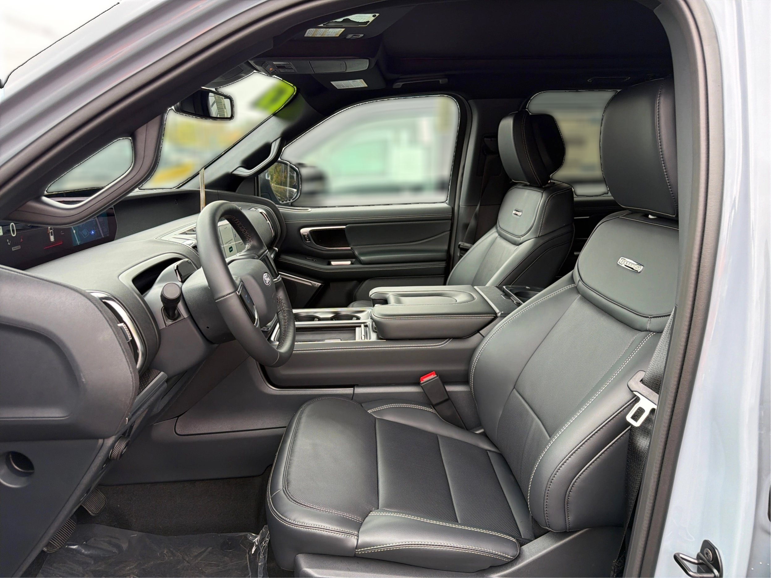 New 2027 Ford Expedition Platinum w/ Stealth Appearance Package AWD/4WD image 11