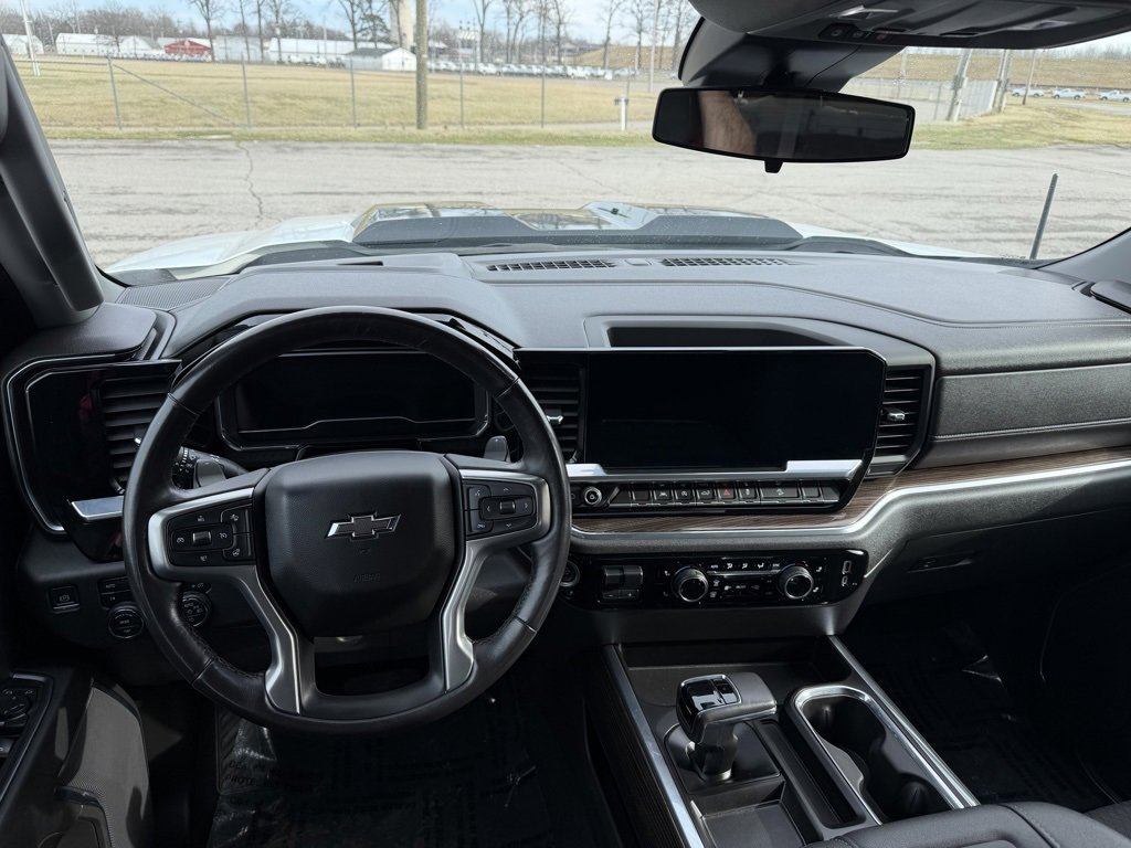 Used 2022 Chevrolet Silverado 1500 LT Trail Boss image 36