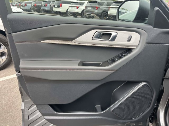New 2027 Ford Explorer Active w/ Active Comfort Package RWD image 12